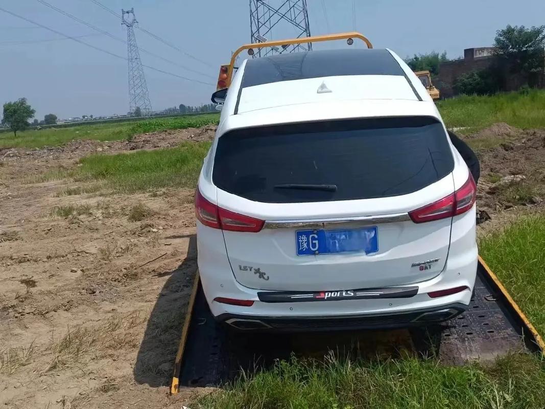 道路救援拖车电话,24小时汽车送油搭电
